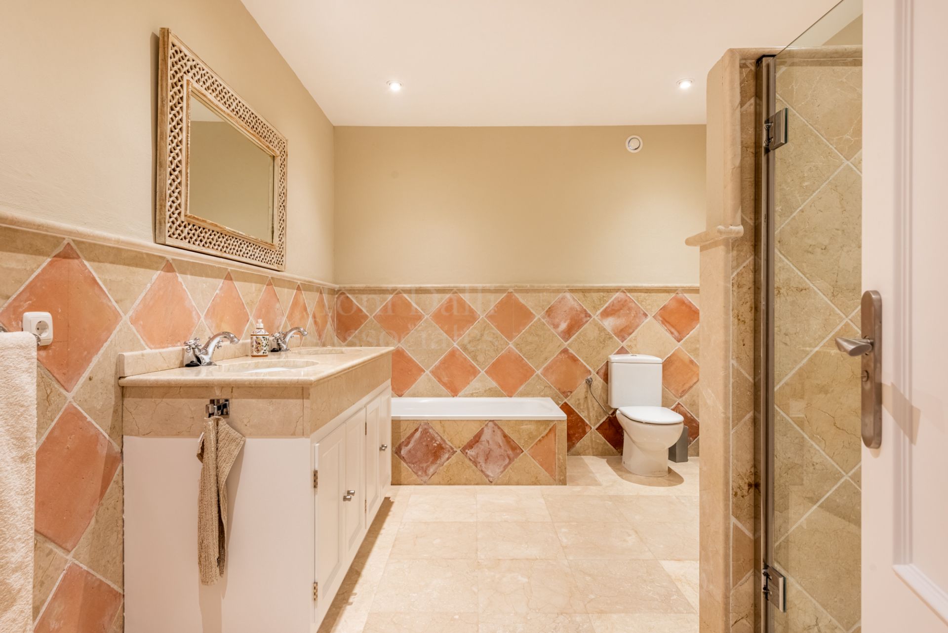 Villa in Vega del Colorado, Benahavis