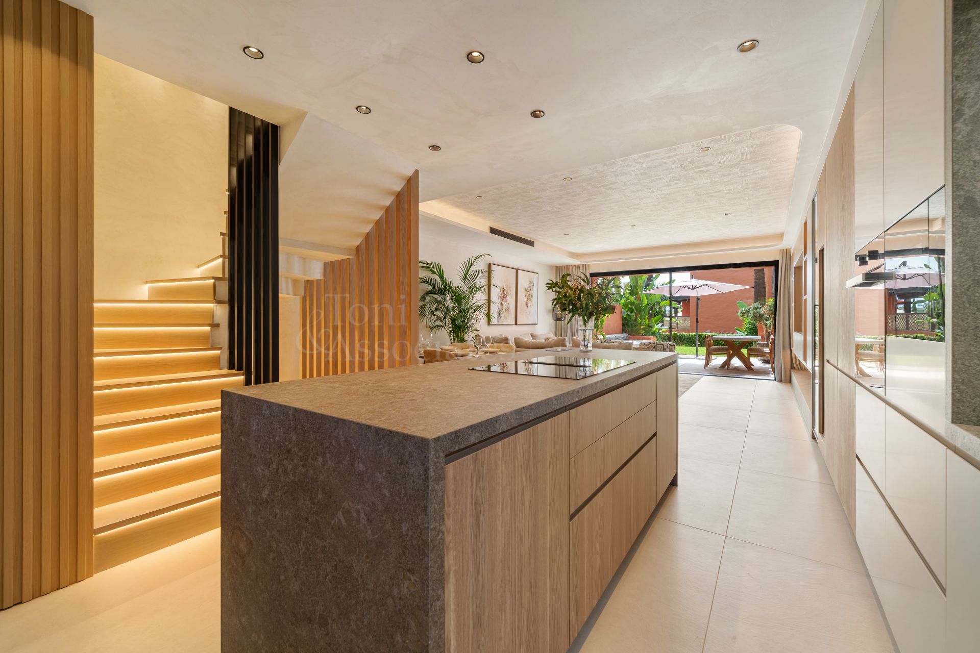 Town House in Altos de Puente Romano, Marbella