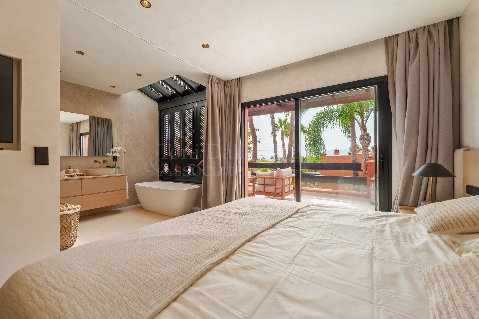 Town House in Altos de Puente Romano, Marbella