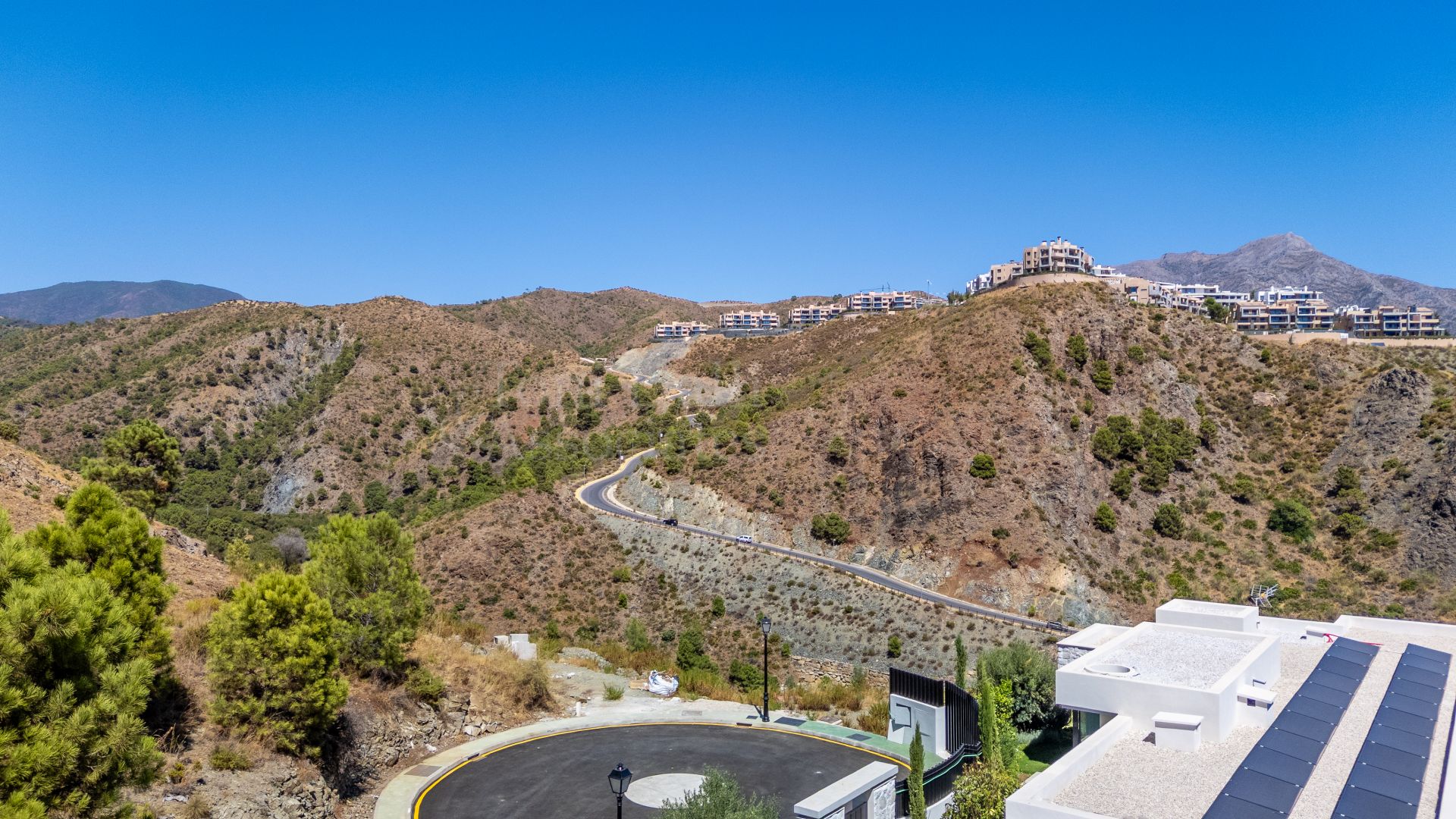 Plot in Lomas de La Quinta, Benahavis