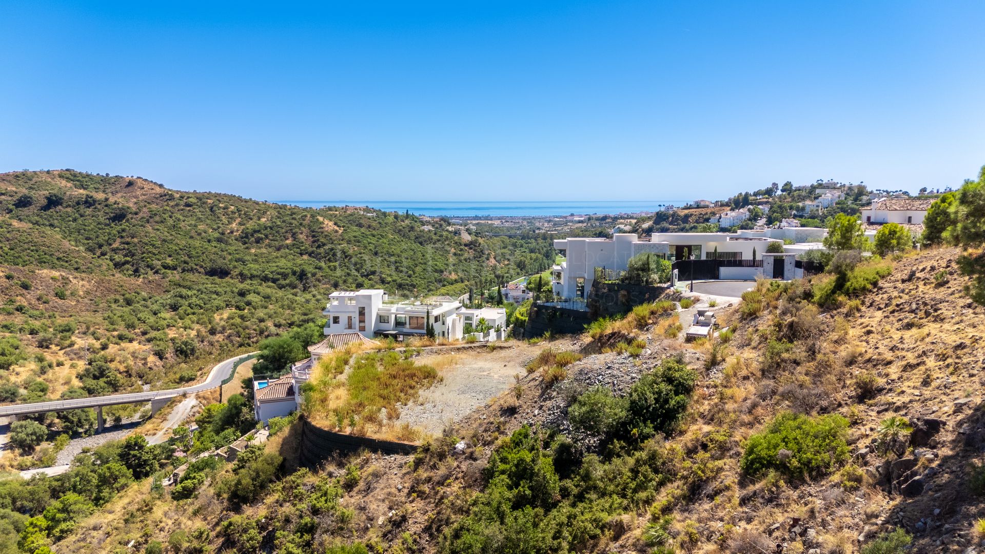 Plot in Lomas de La Quinta, Benahavis