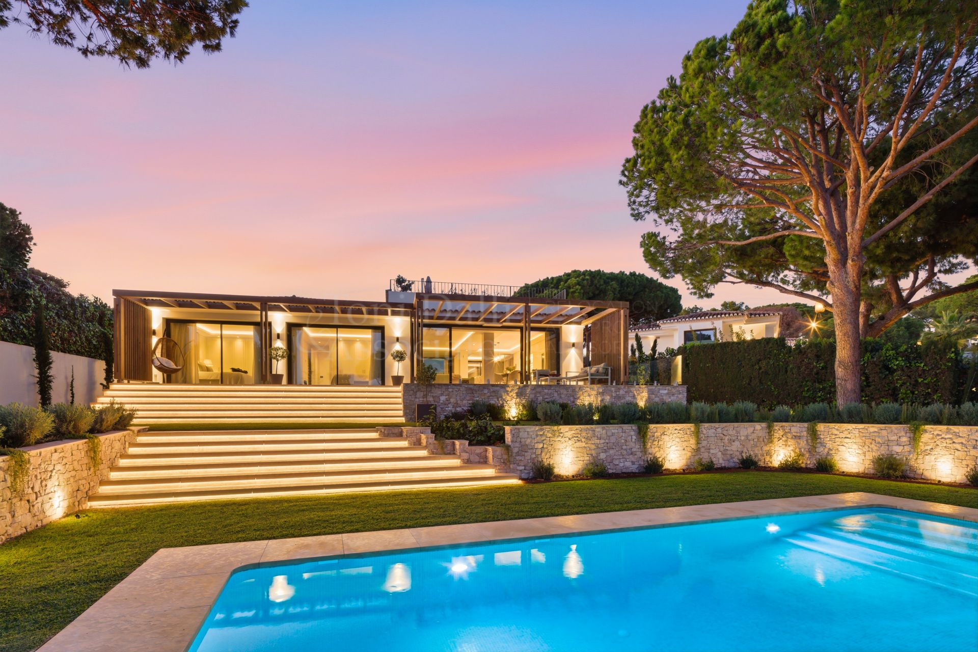 Villa in Cerrado de Elviria, Marbella