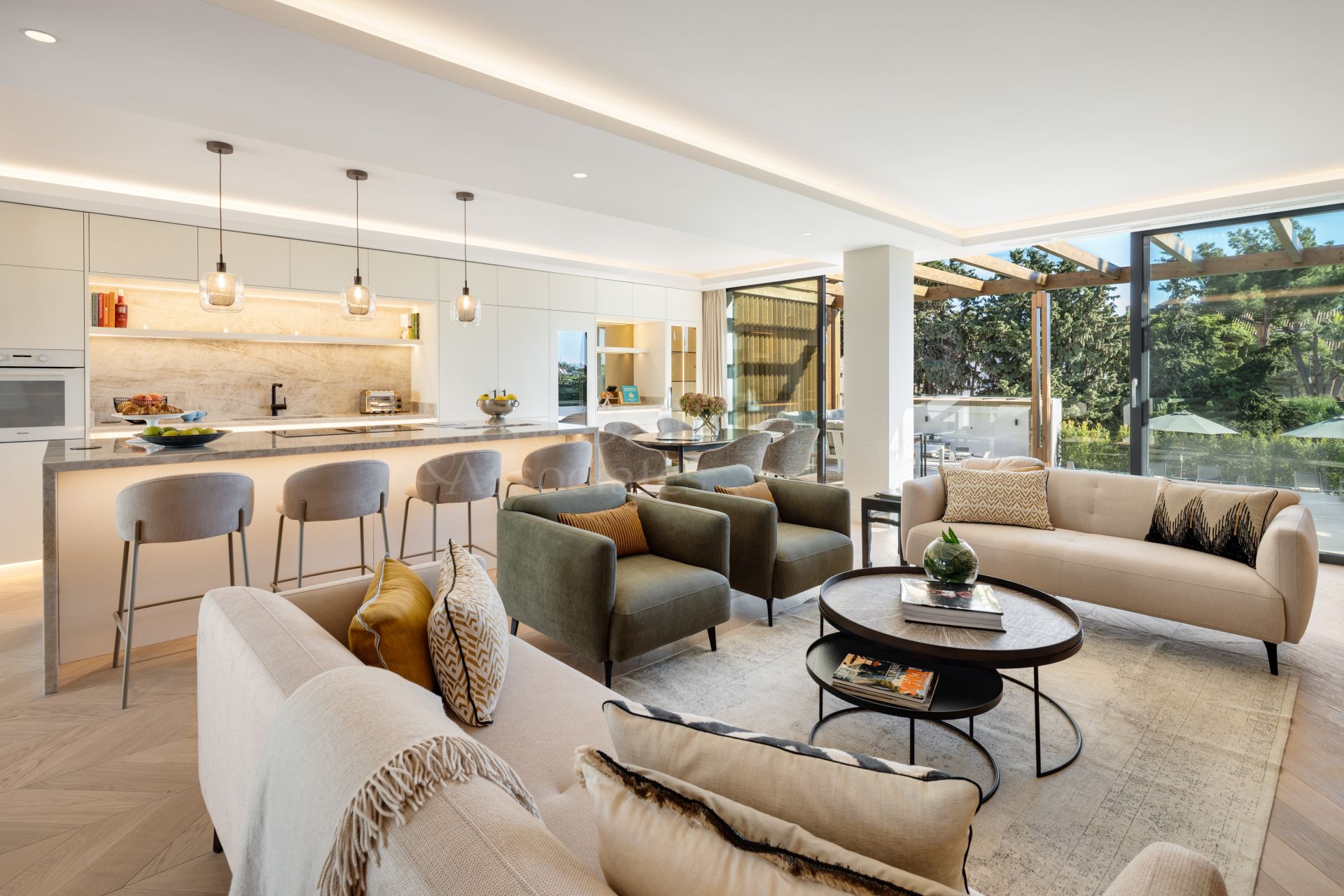 Villa in Cerrado de Elviria, Marbella