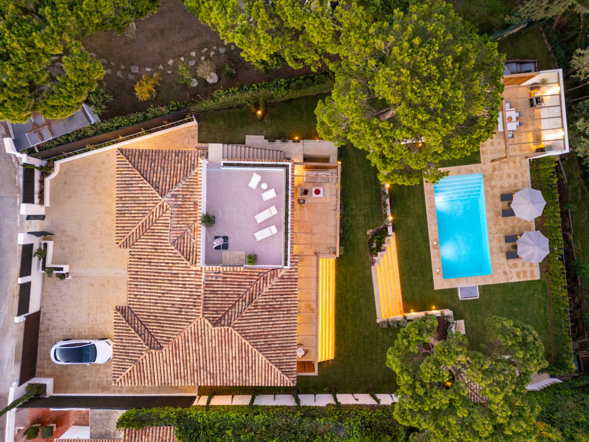 Villa in Cerrado de Elviria, Marbella