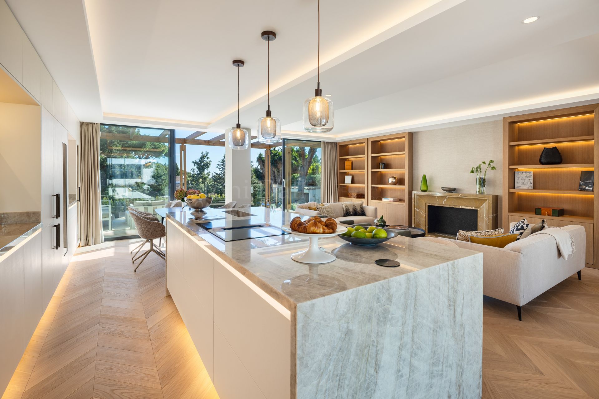 Villa in Cerrado de Elviria, Marbella