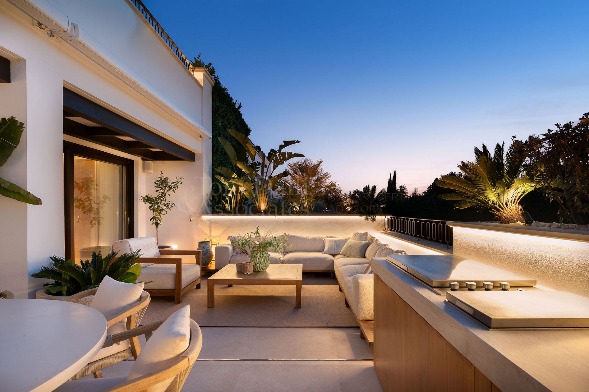 Duplex Penthouse in Lomas del Rey, Marbella