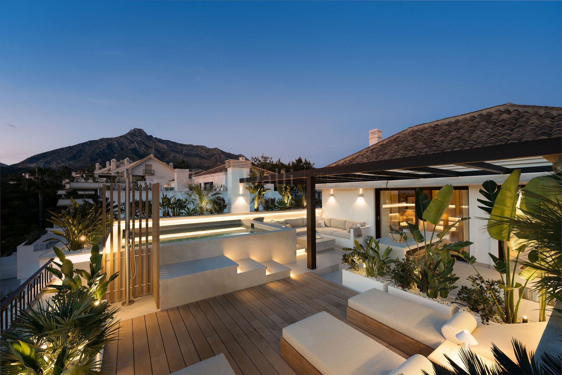 Duplex Penthouse in Lomas del Rey, Marbella
