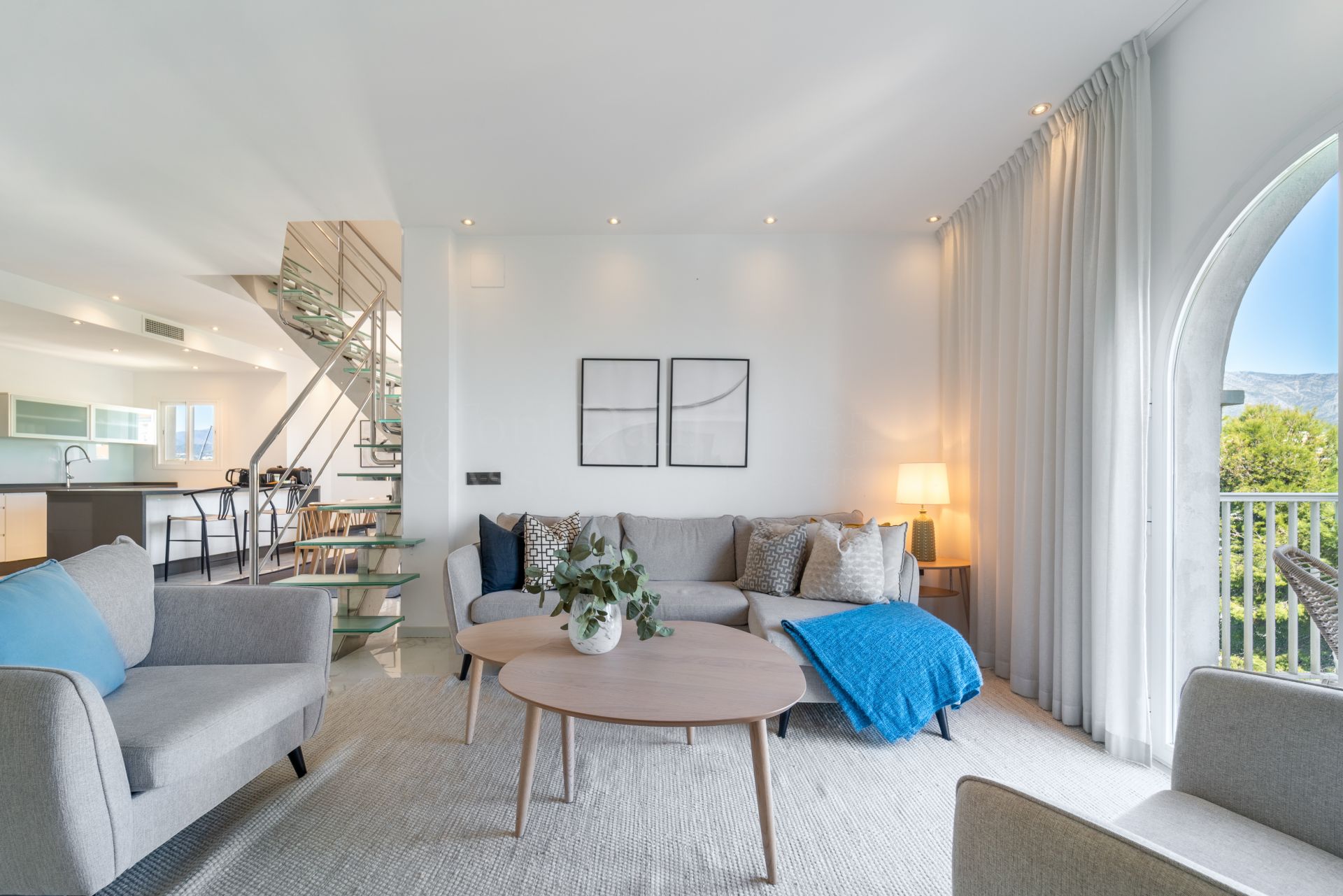 Duplex Penthouse in Andalucia del Mar, Marbella