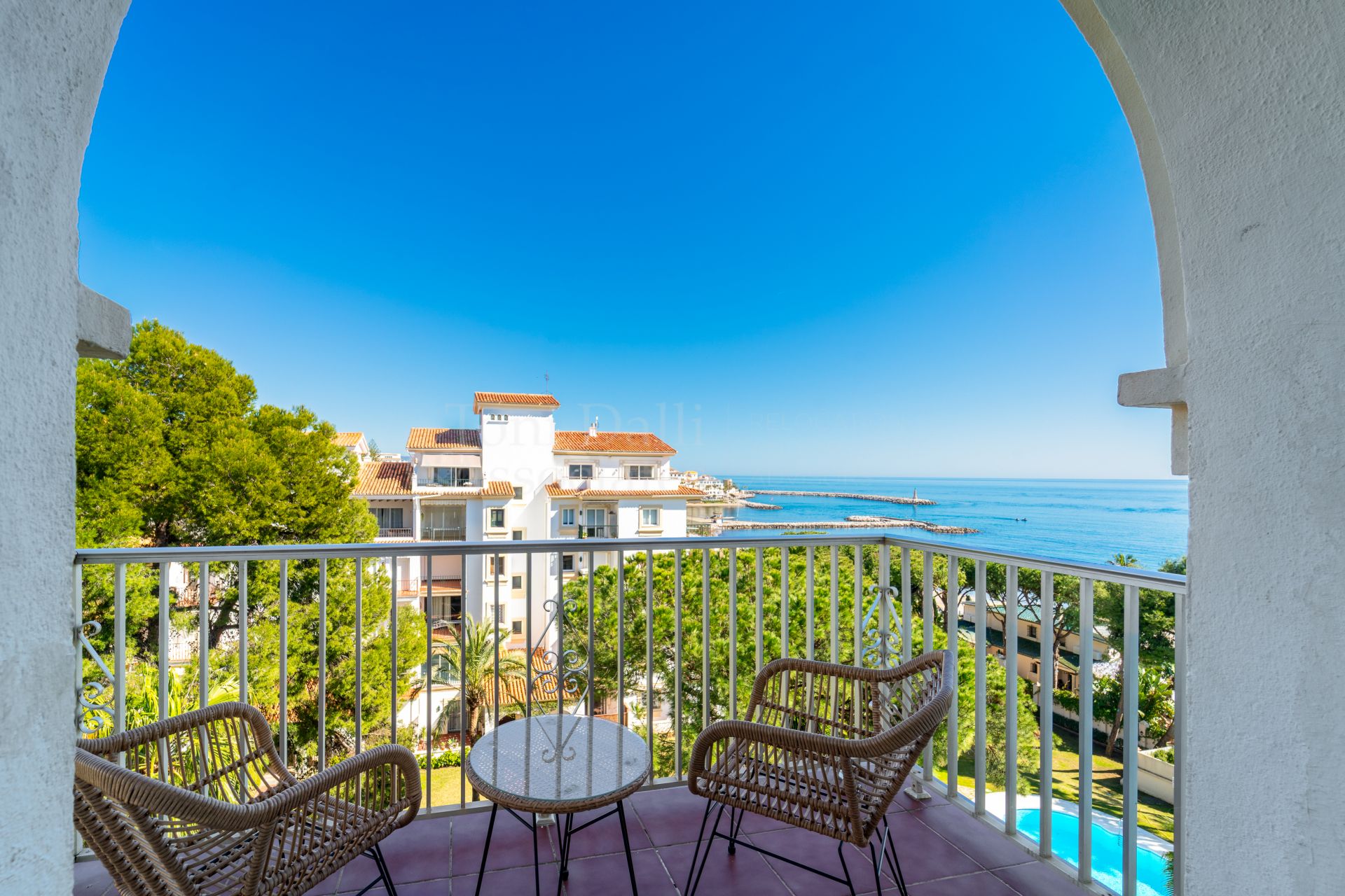 Duplex Penthouse in Andalucia del Mar, Marbella