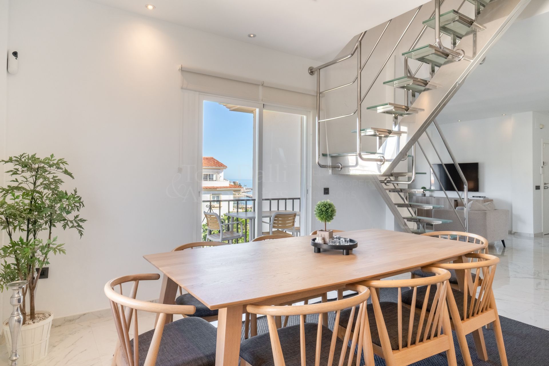 Duplex Penthouse in Andalucia del Mar, Marbella