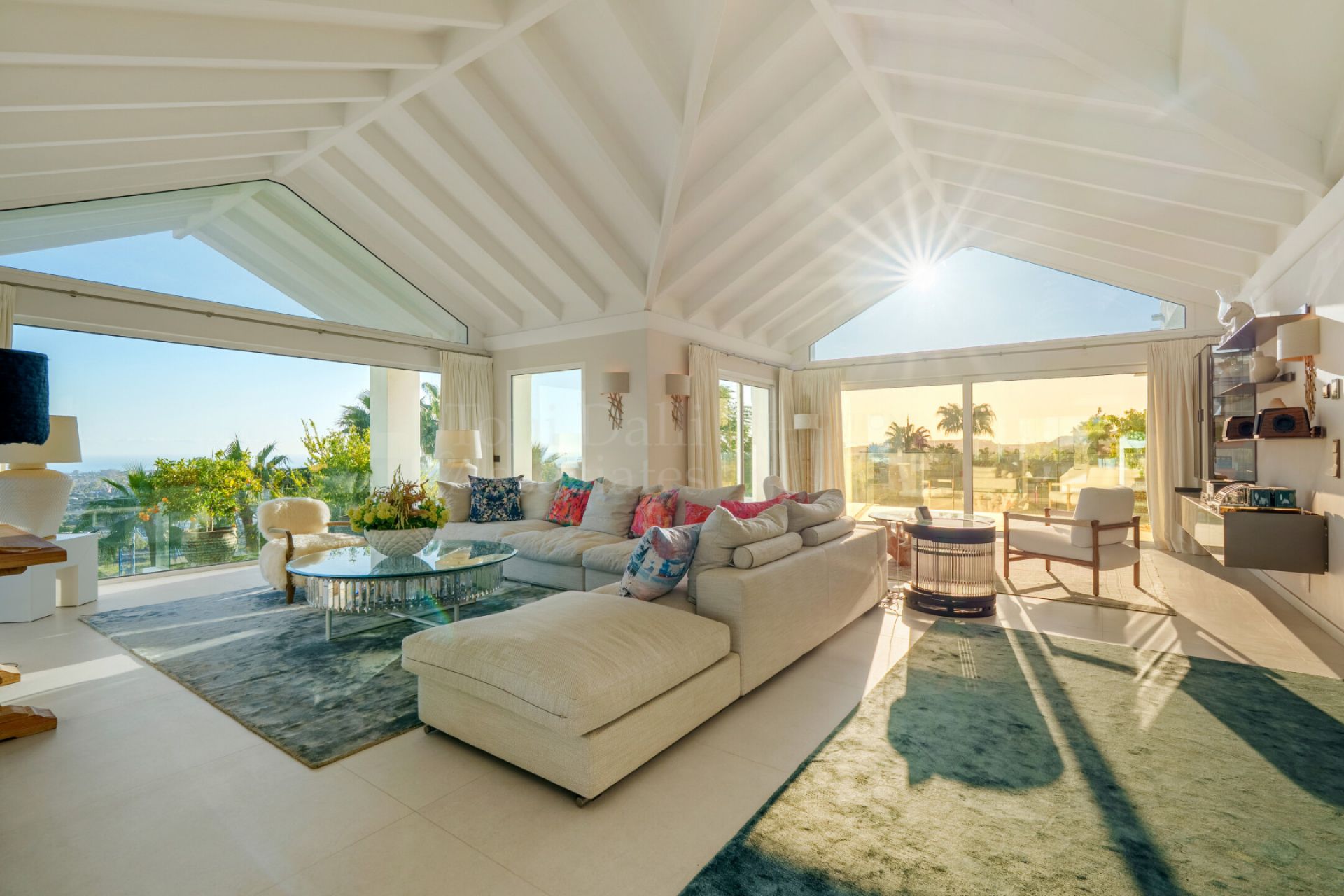 Villa in Puerto del Almendro, Benahavis