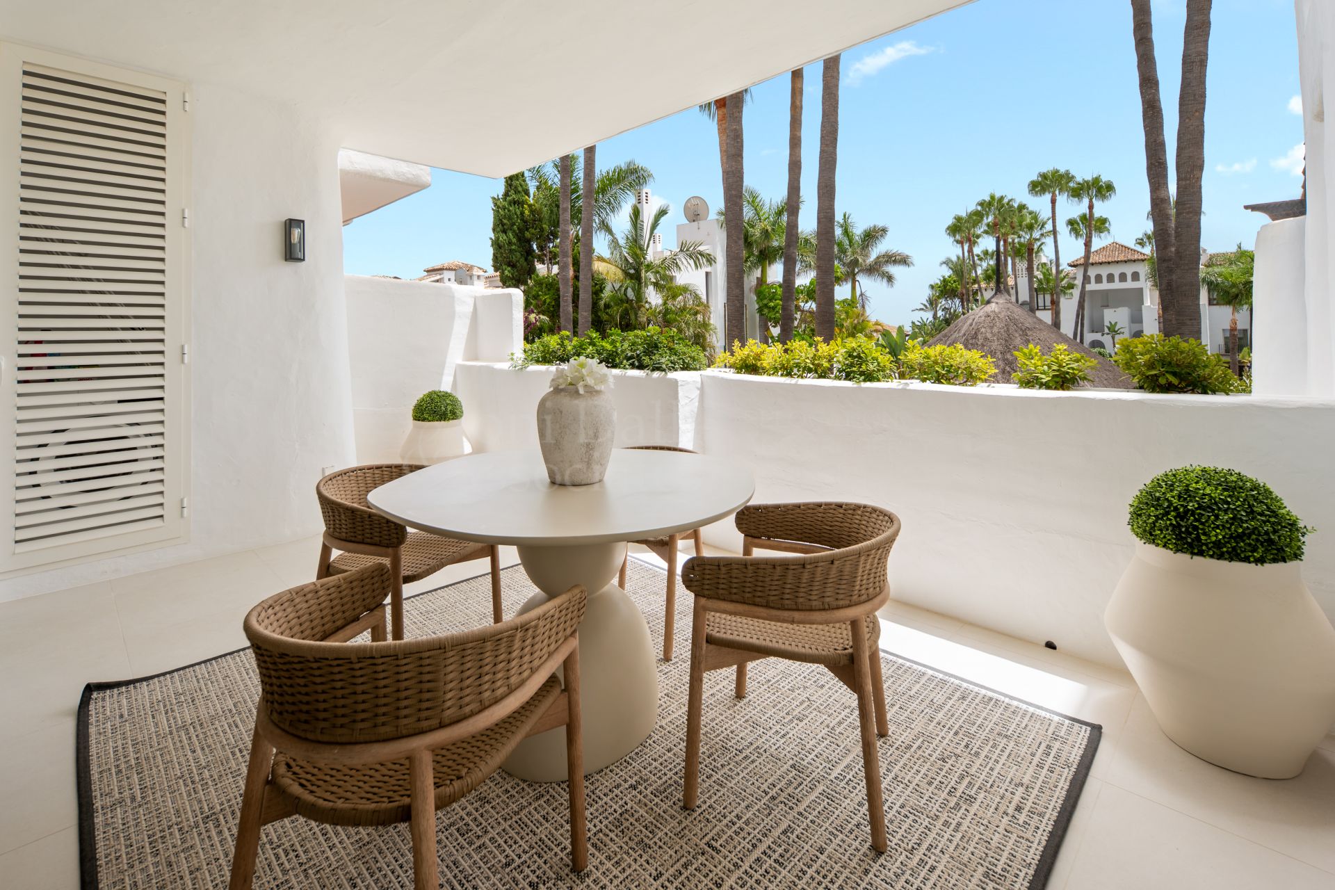 Apartment in Marina Puente Romano, Marbella