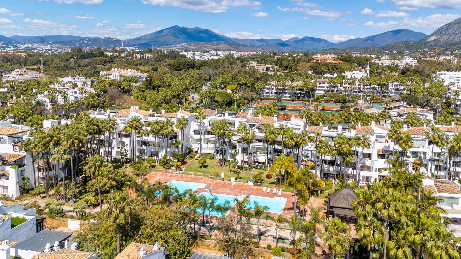 Apartment in Marina Puente Romano, Marbella