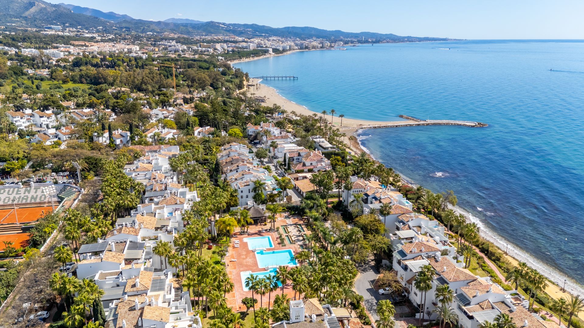 Apartment in Marina Puente Romano, Marbella