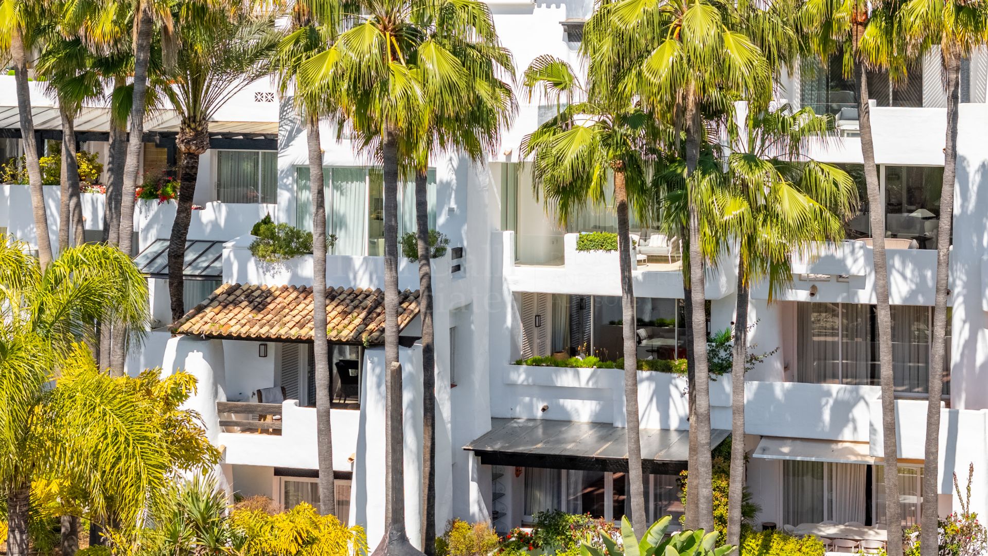 Apartment in Marina Puente Romano, Marbella