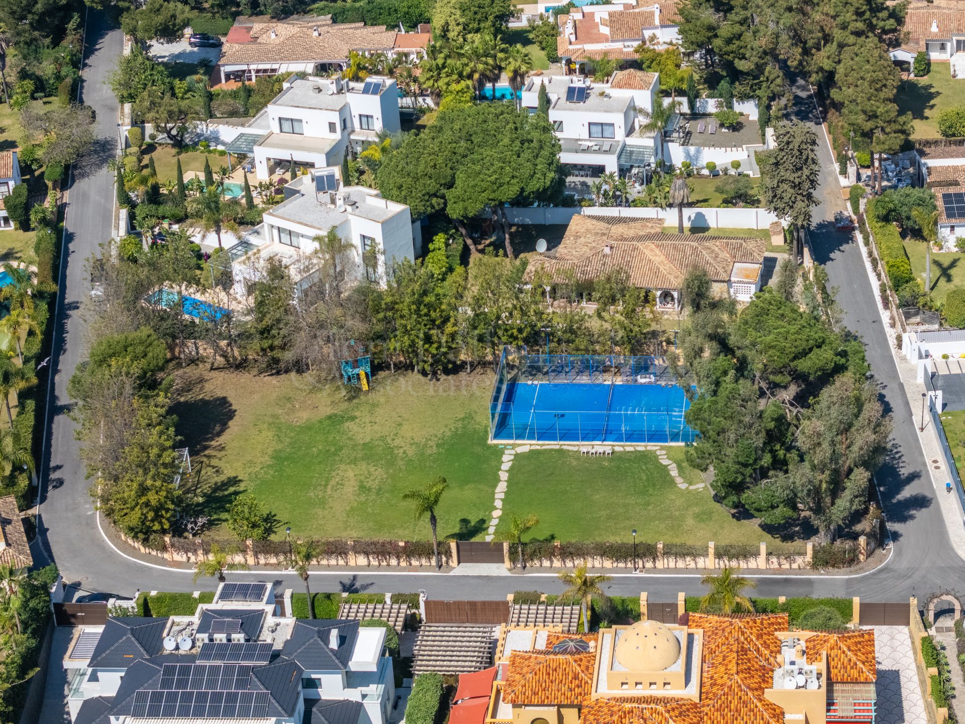 Plot in Paraiso Barronal, Estepona
