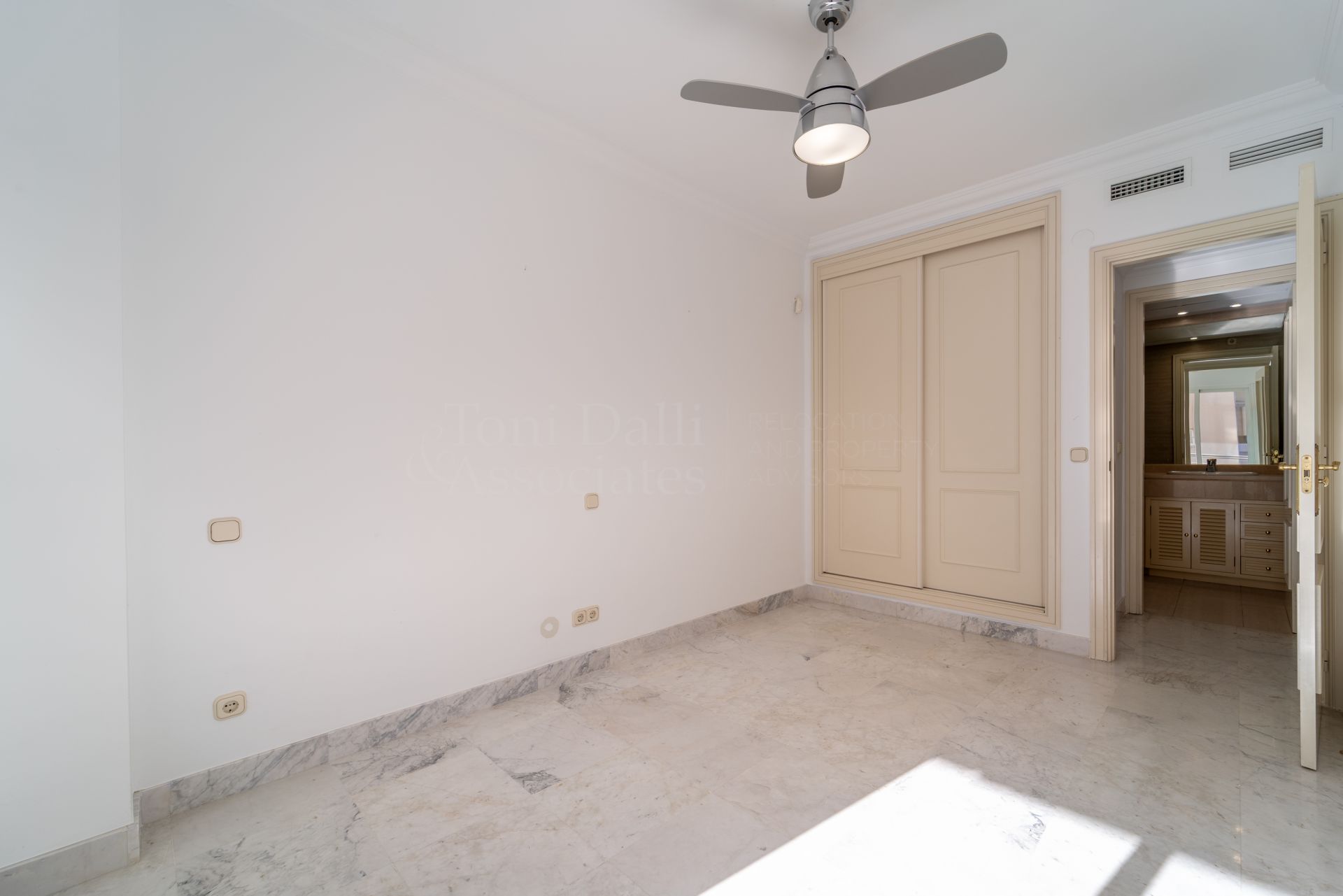 Apartment in Marina Banus, Marbella