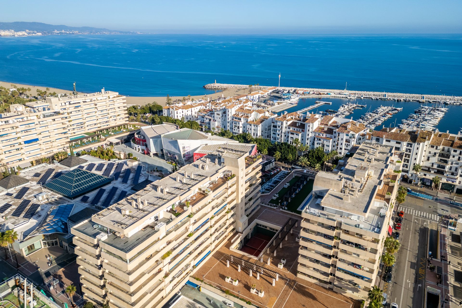 Apartment in Marina Banus, Marbella