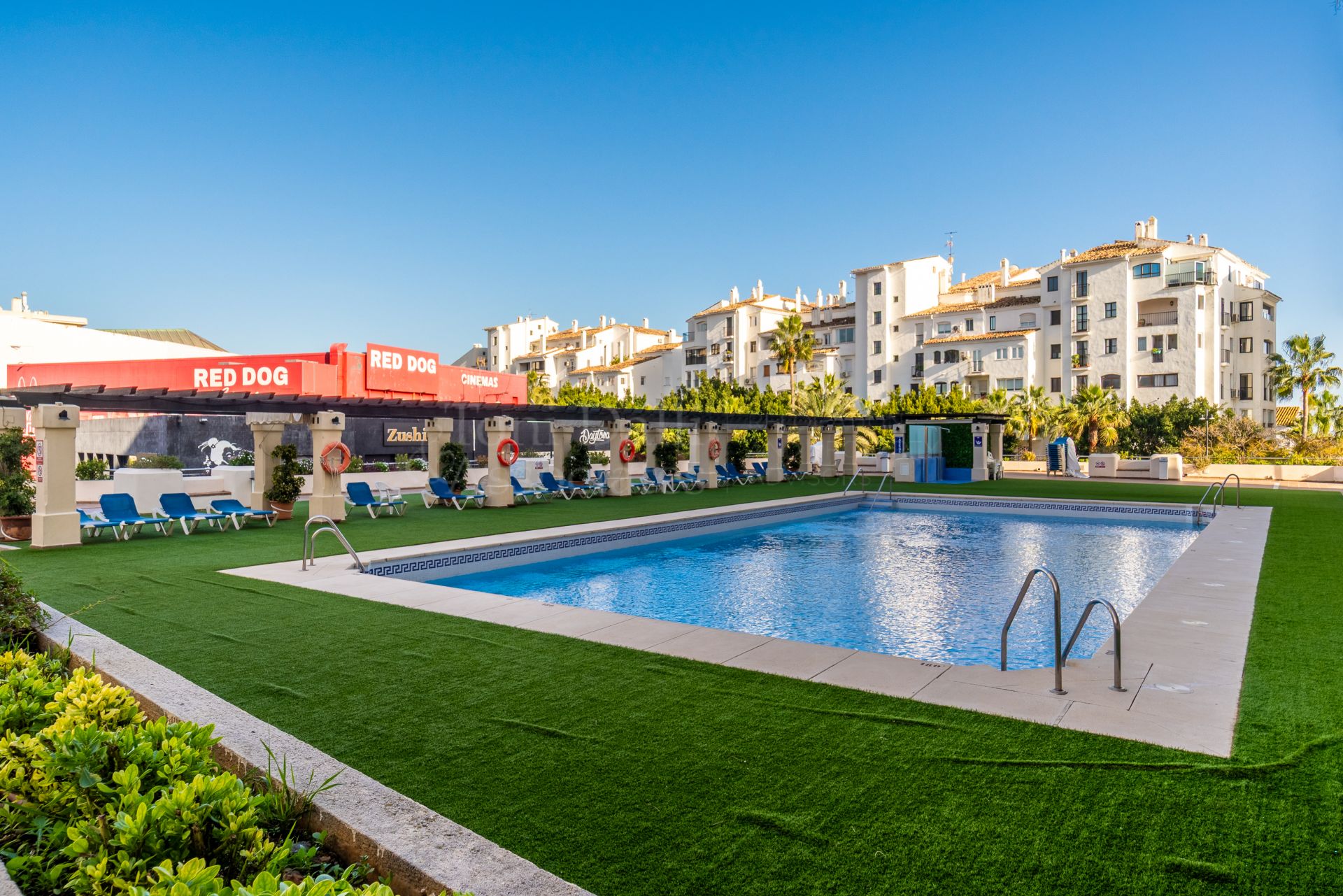 Apartment in Marina Banus, Marbella