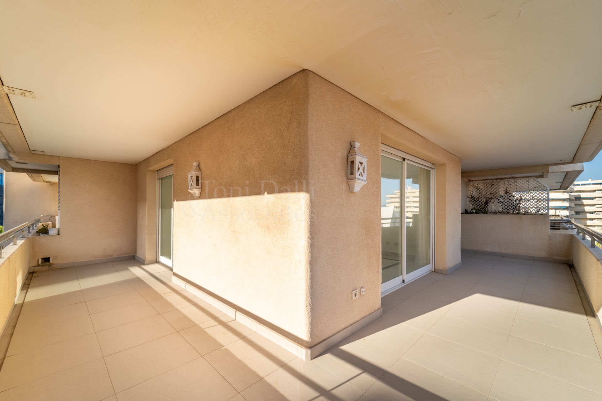 Apartment in Marina Banus, Marbella