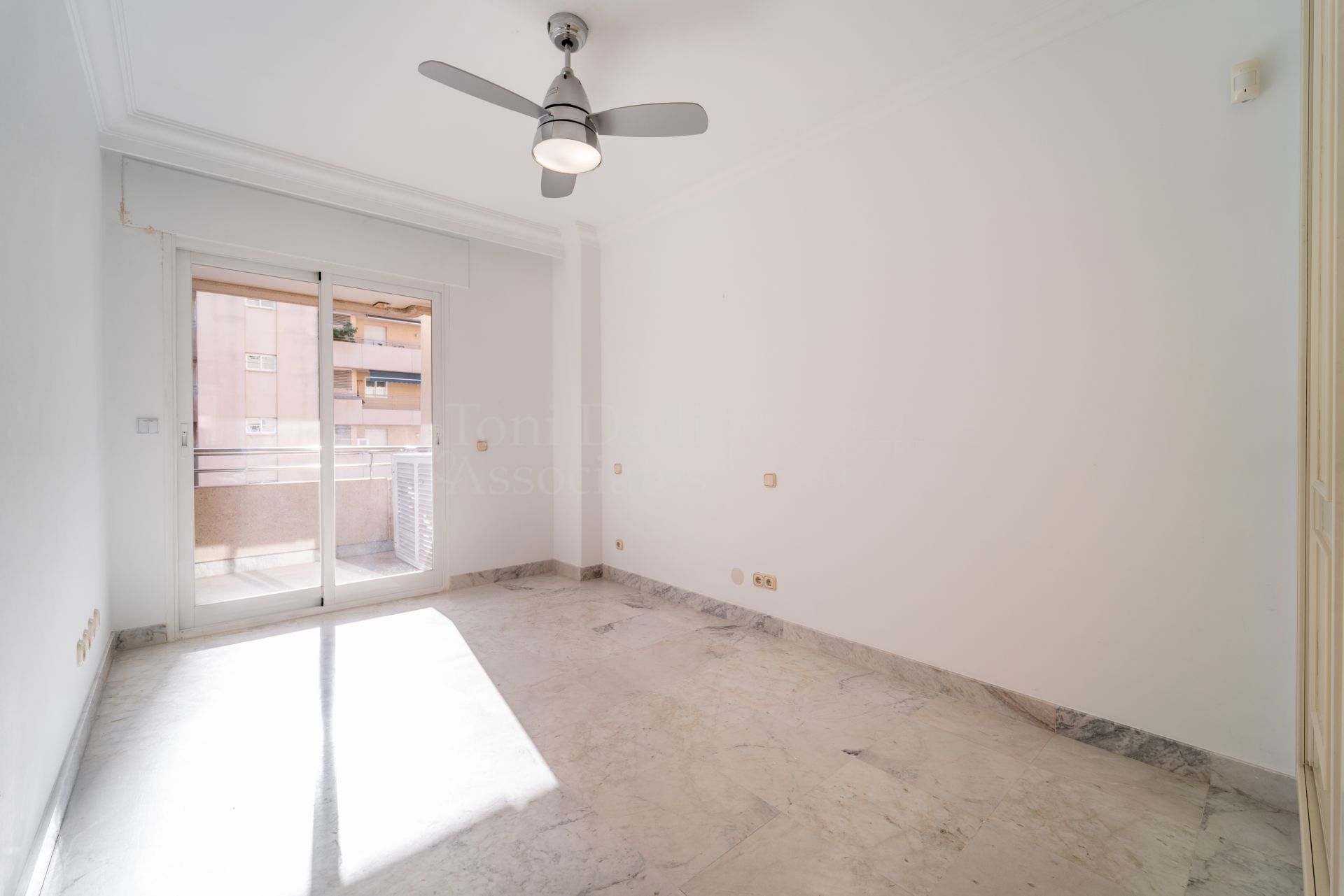 Apartment in Marina Banus, Marbella