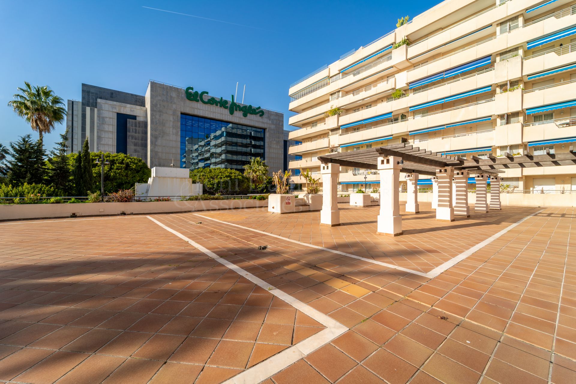 Apartment in Marina Banus, Marbella