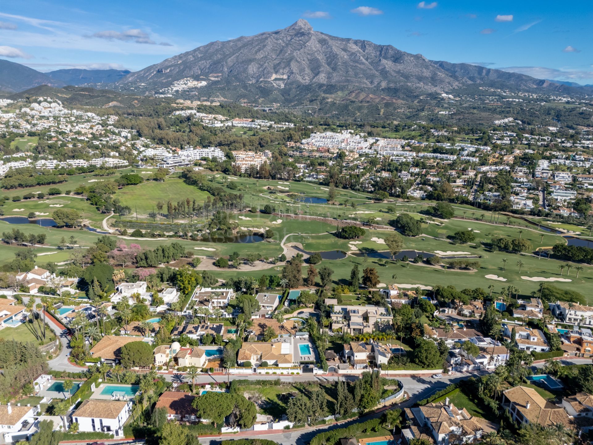 Villa in Nueva Andalucia, Marbella