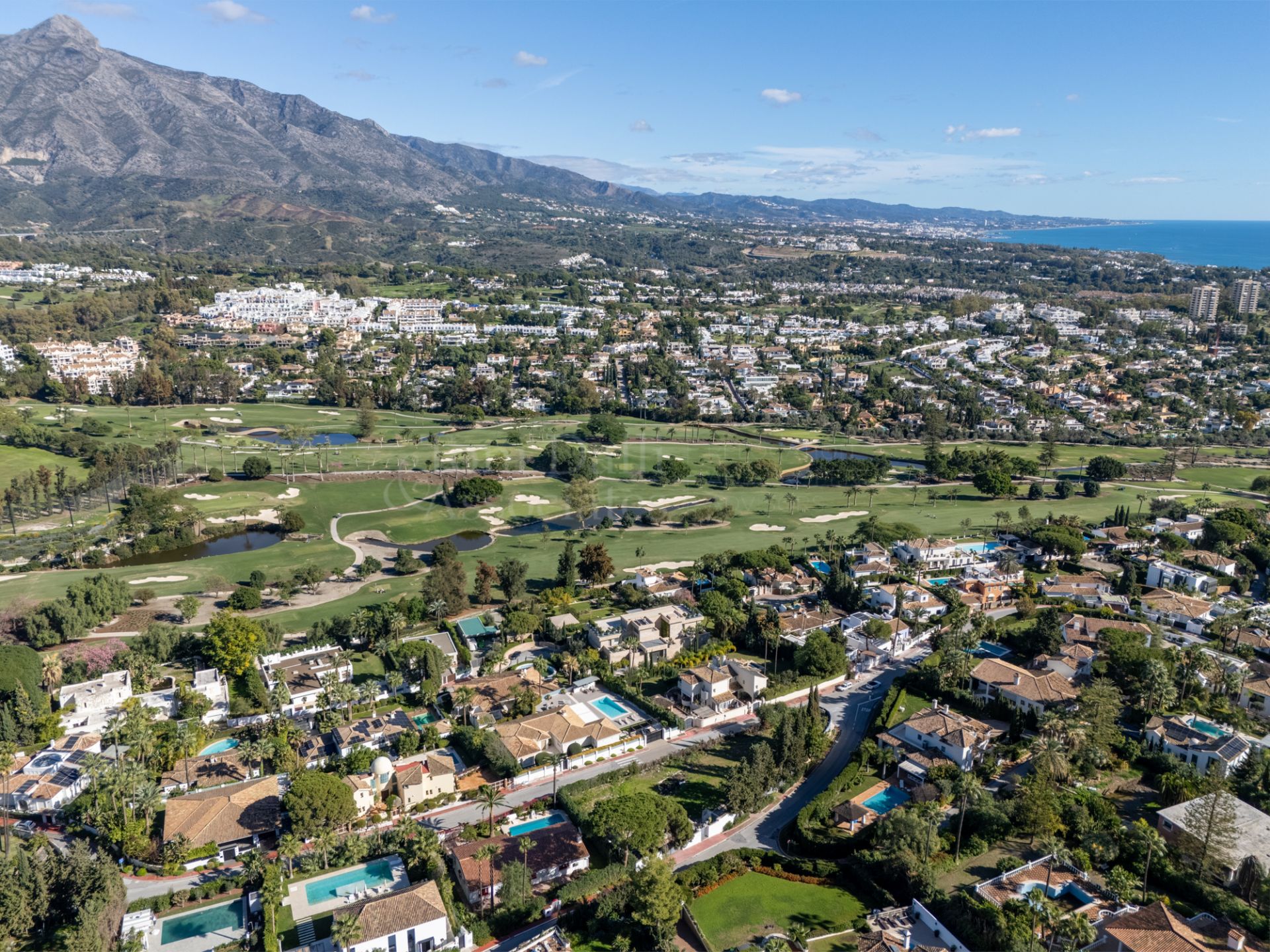 Villa in Nueva Andalucia, Marbella