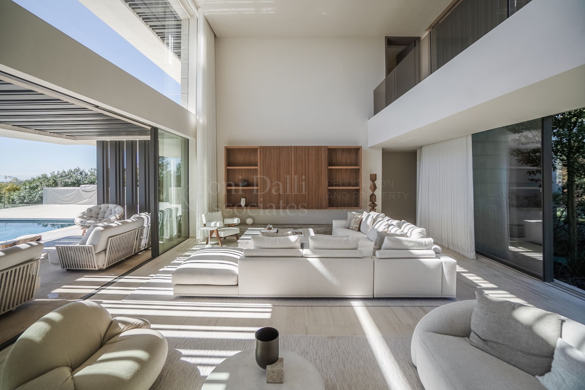 Villa in La Reserva, Sotogrande