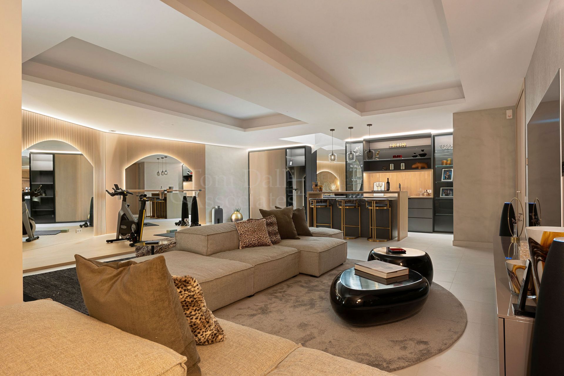 Villa in Nueva Andalucia, Marbella