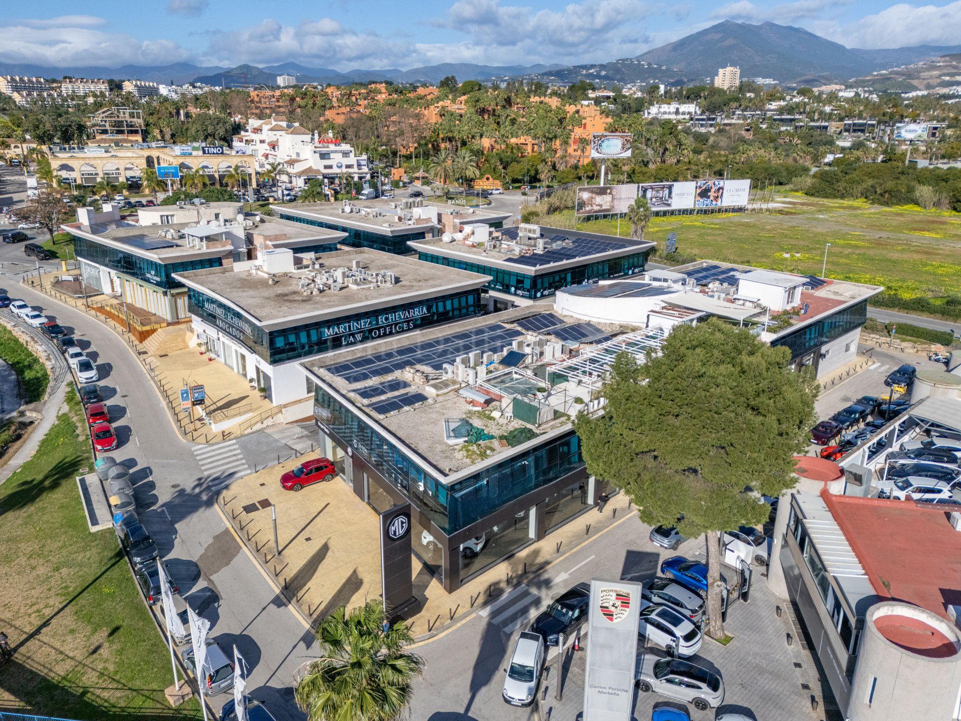 Commercial Premises in Marbella - Puerto Banus, Marbella