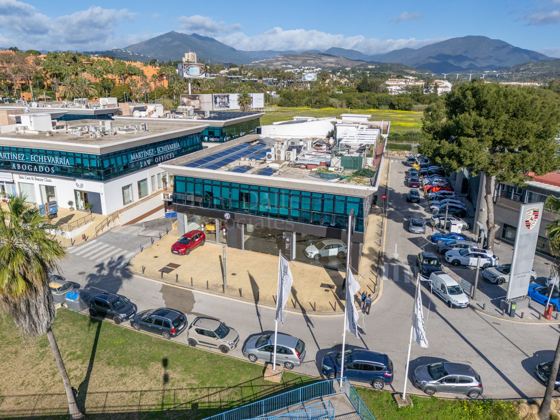 Commercial Premises in Marbella - Puerto Banus, Marbella