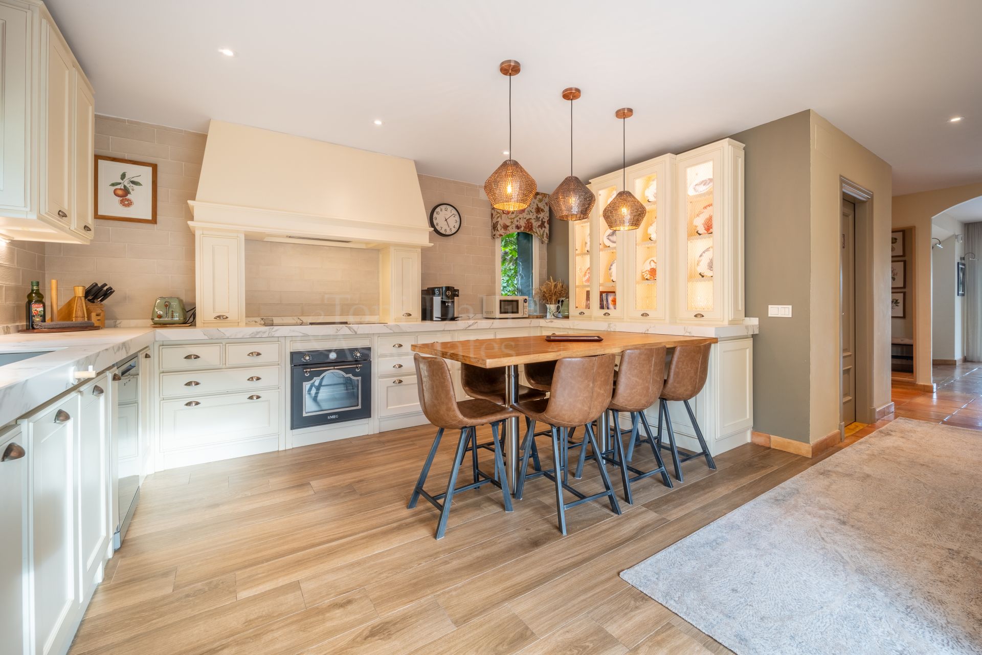 Villa in El Higueral, Marbella