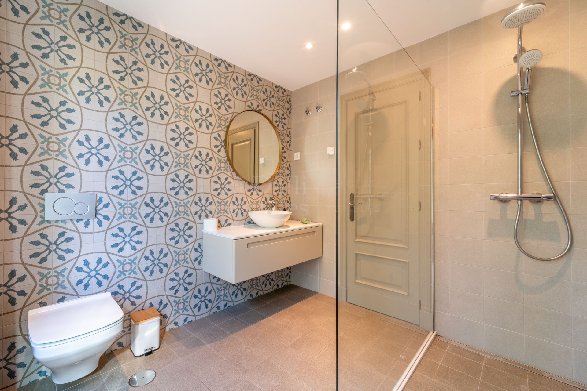 Villa in El Higueral, Marbella