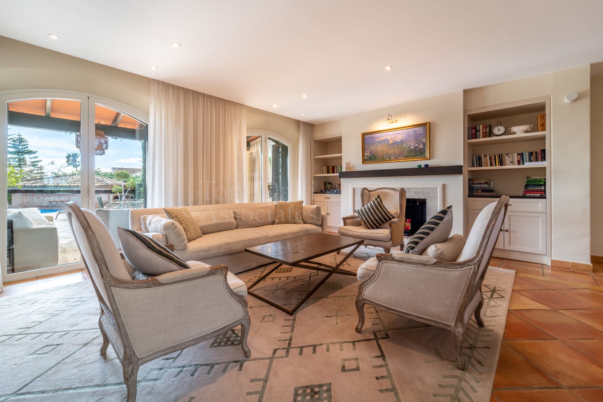 Villa in El Higueral, Marbella