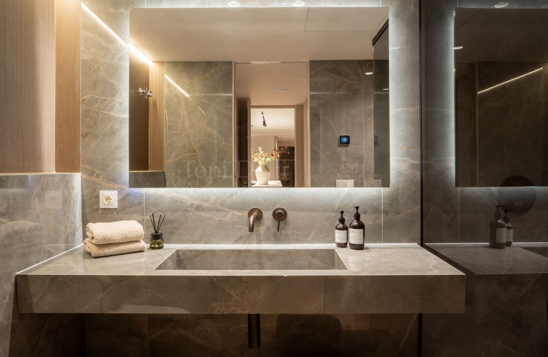 Duplex Penthouse in Magna Marbella, Marbella