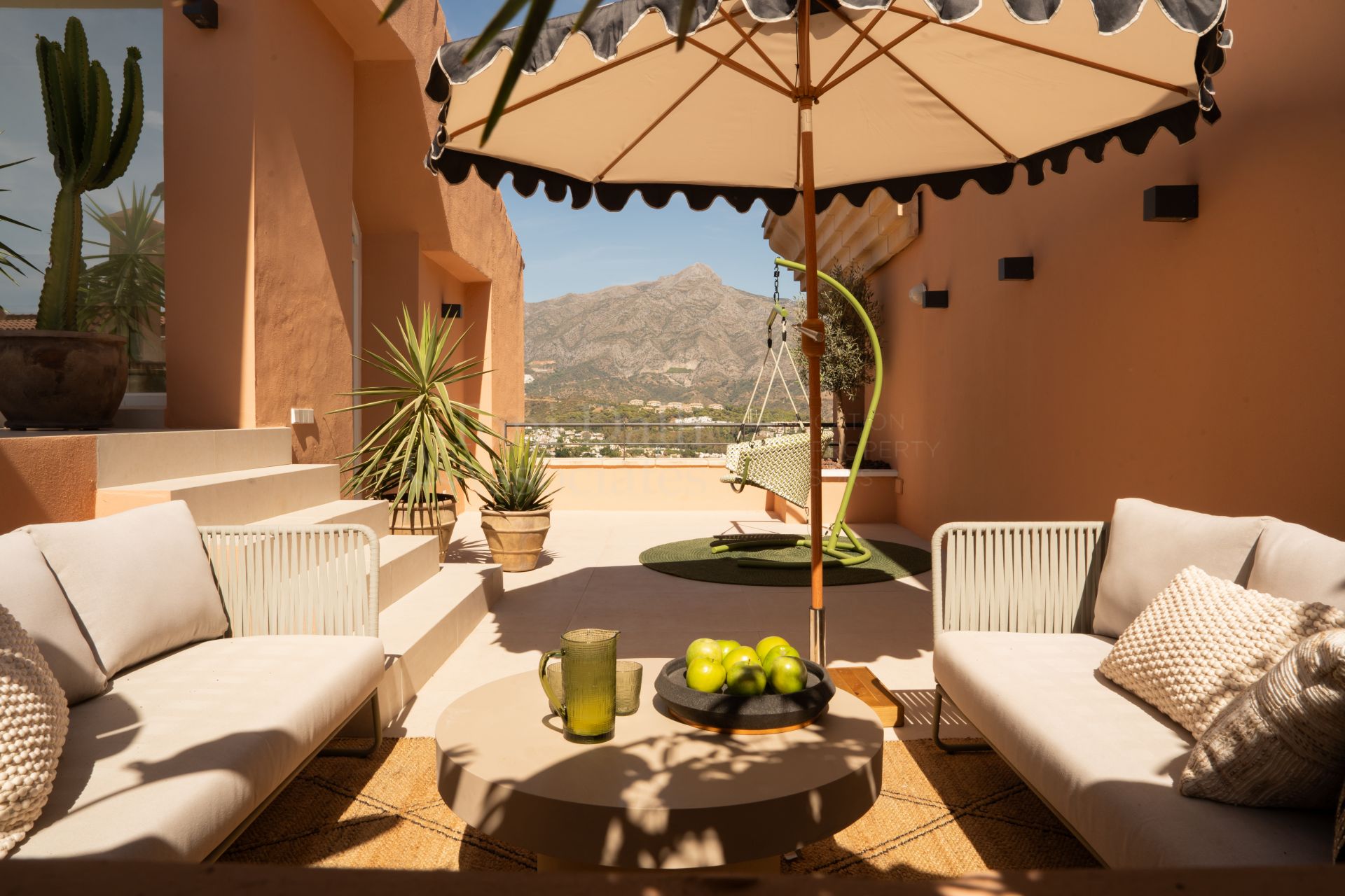 Duplex Penthouse in Magna Marbella, Marbella