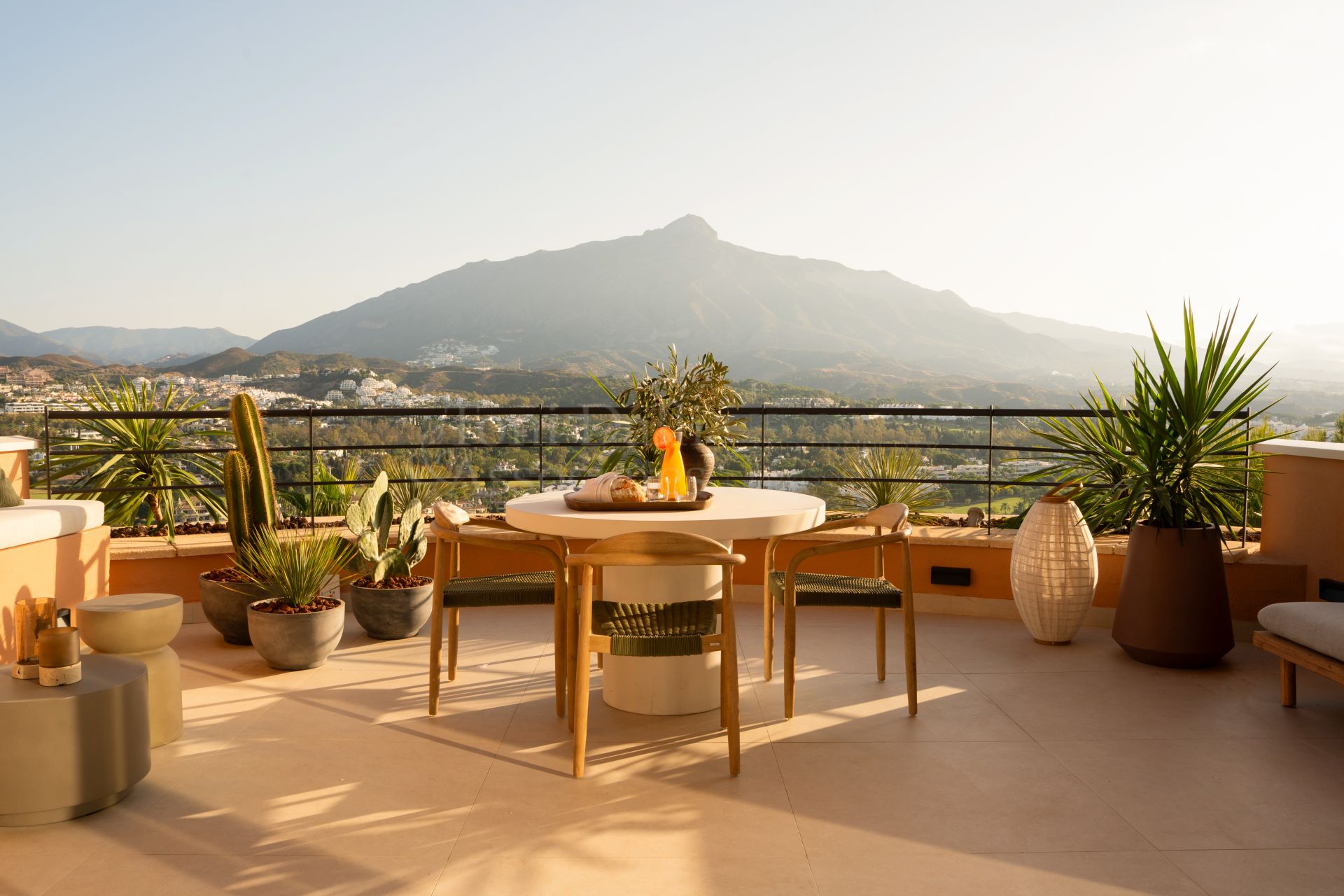 Duplex Penthouse in Magna Marbella, Marbella