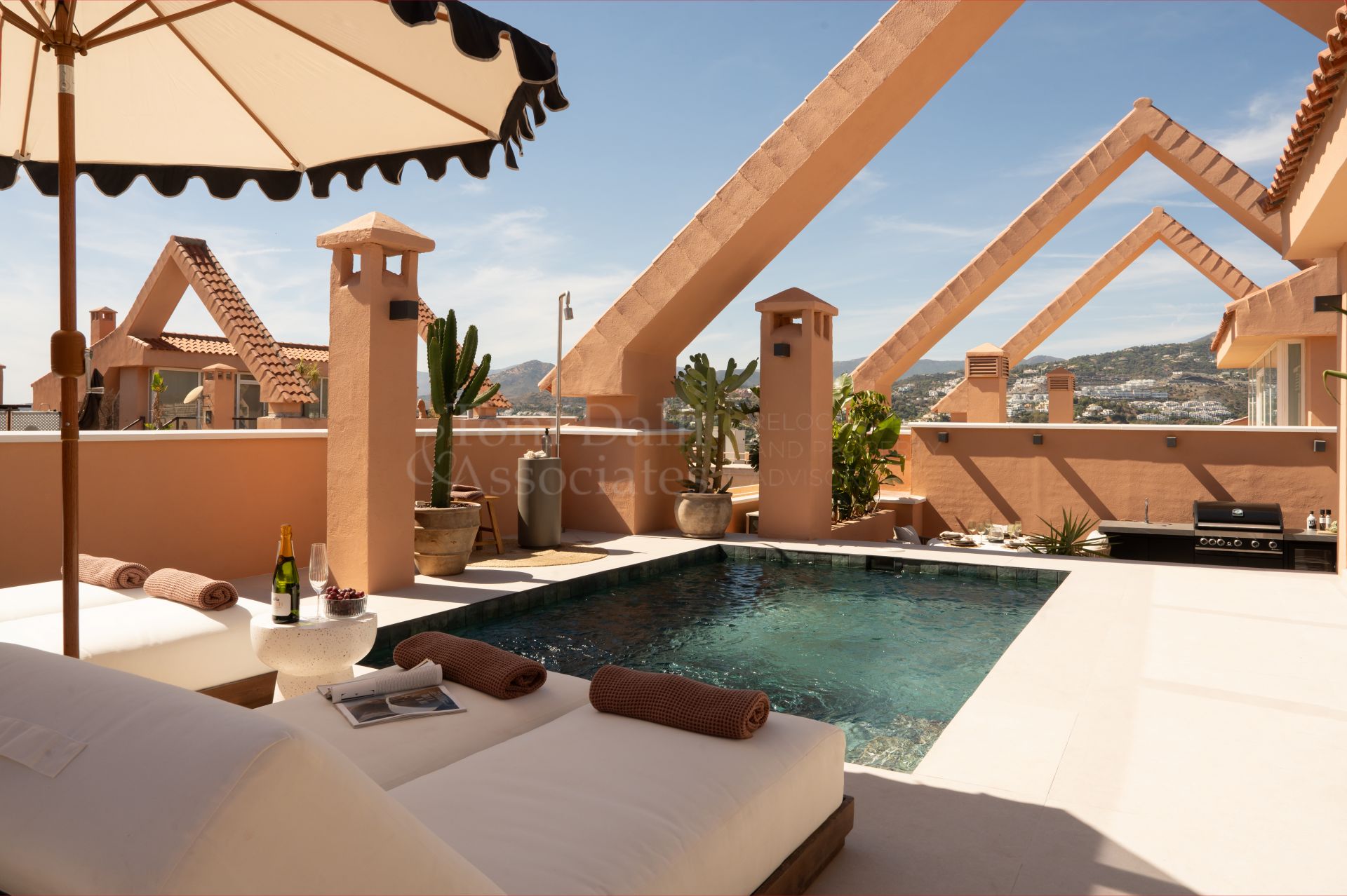 Duplex Penthouse in Magna Marbella, Marbella