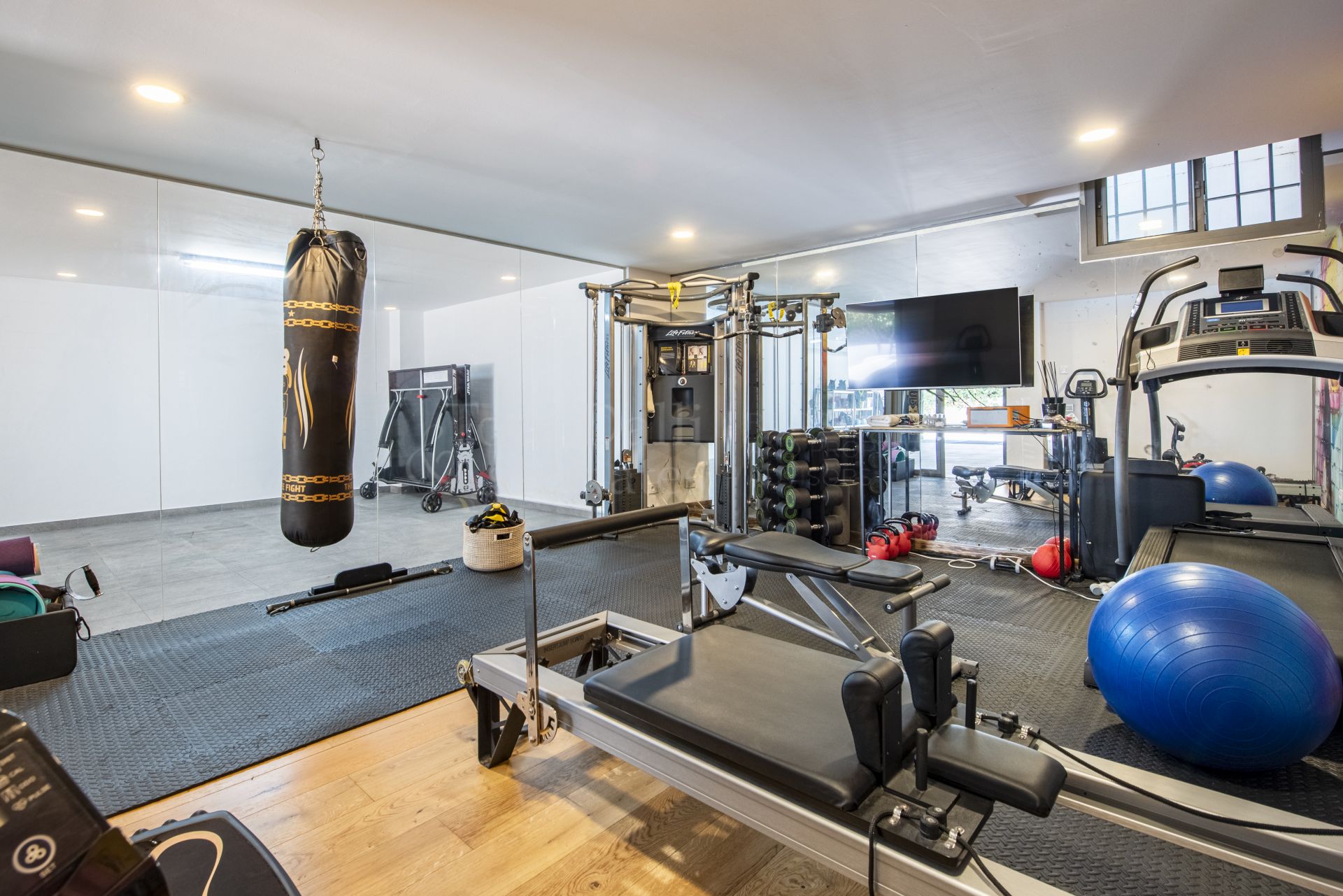 Villa in El Capricho, Marbella