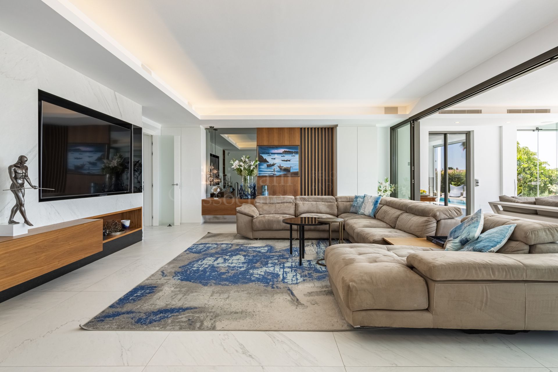 Villa in El Capricho, Marbella