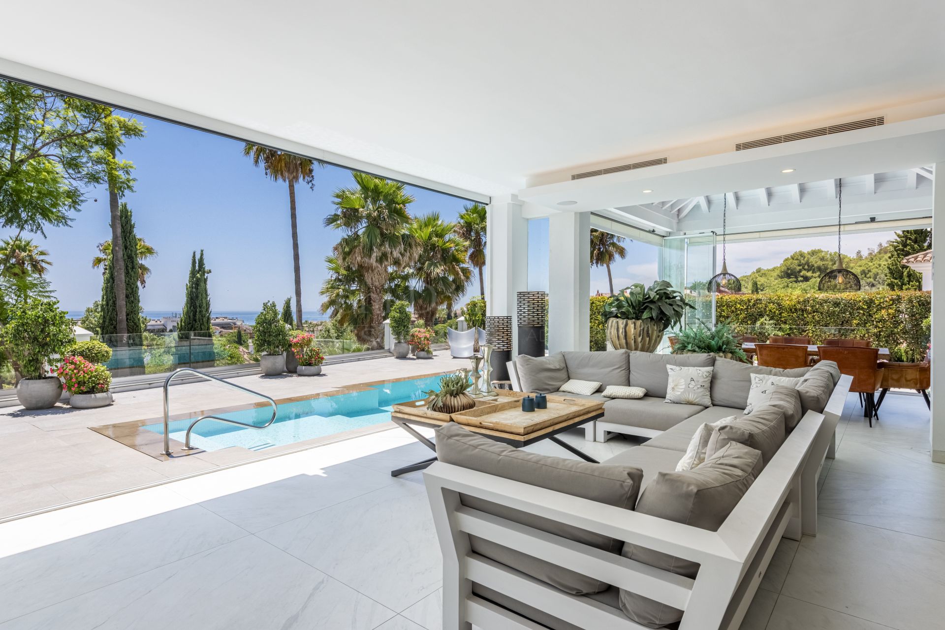 Villa in El Capricho, Marbella