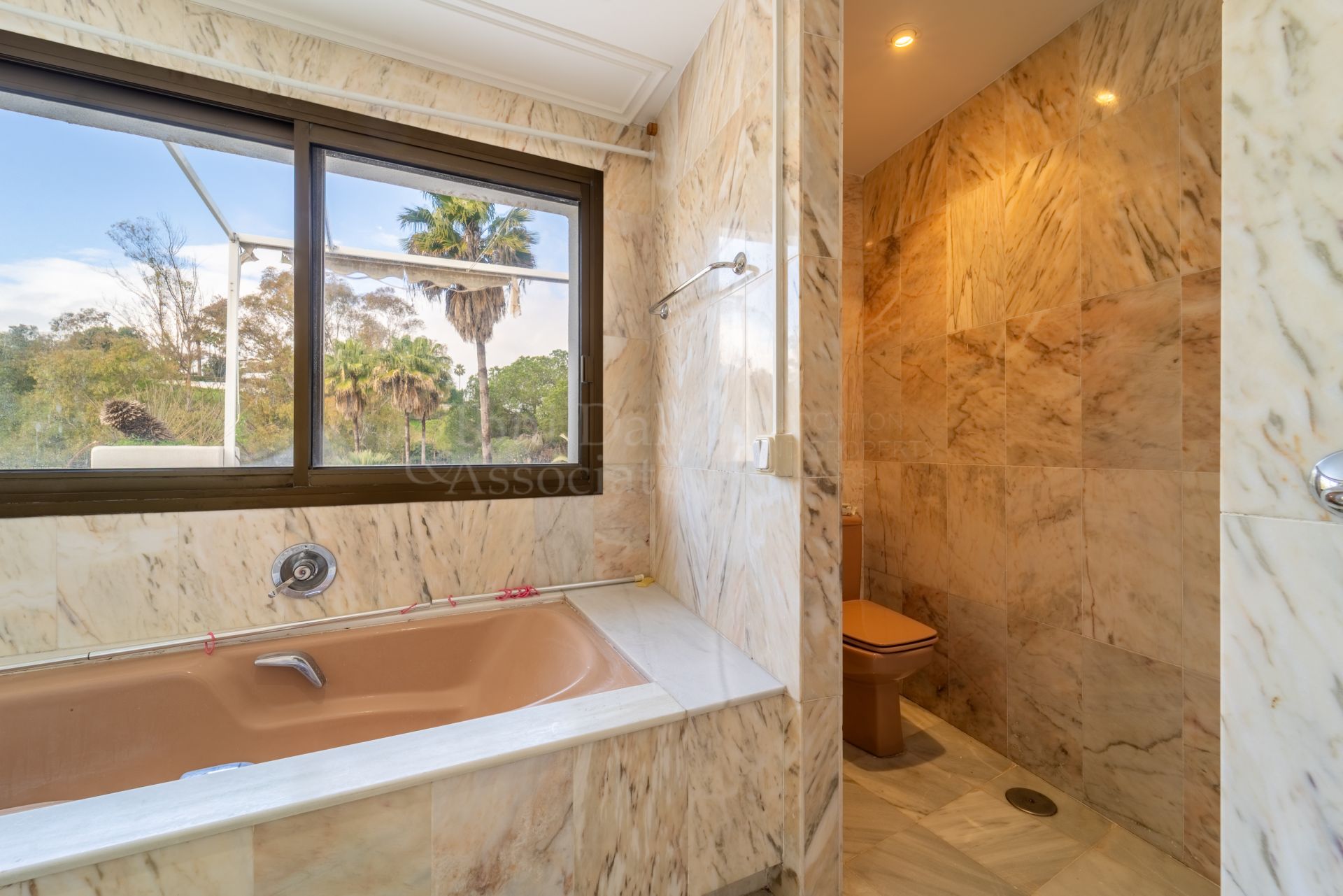 Apartment in Kings Hills, Marbella