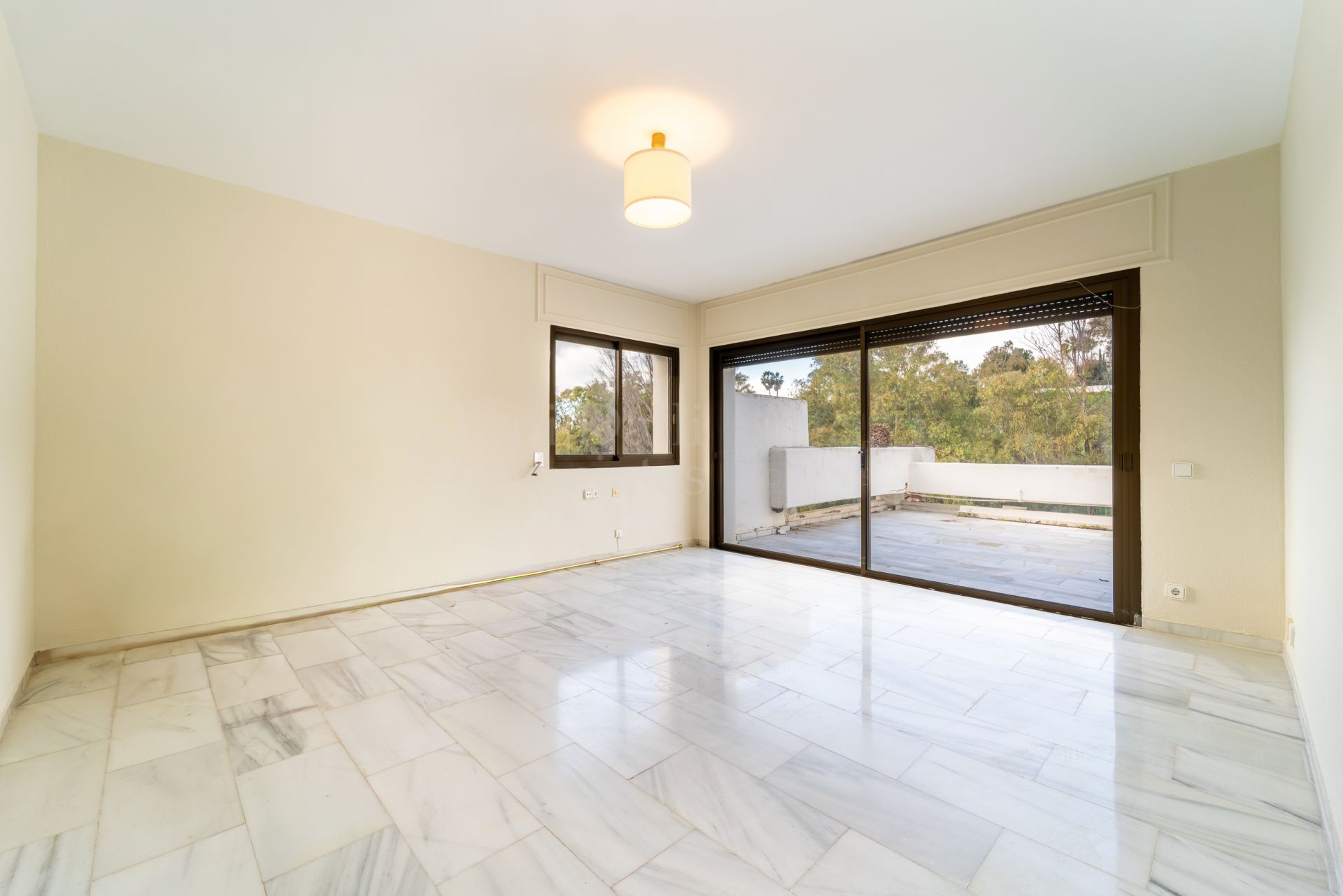 Apartment in Kings Hills, Marbella