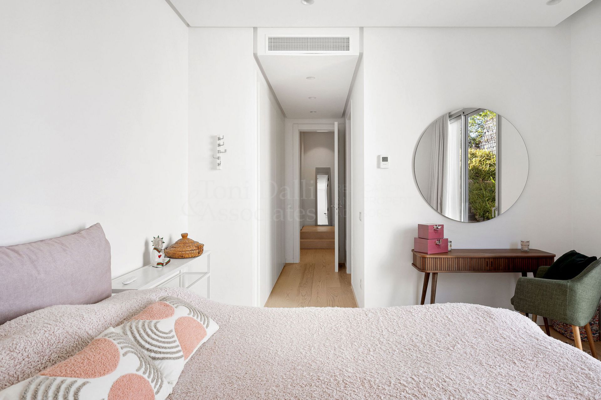 Duplex in Marbella Club Hills, Benahavis