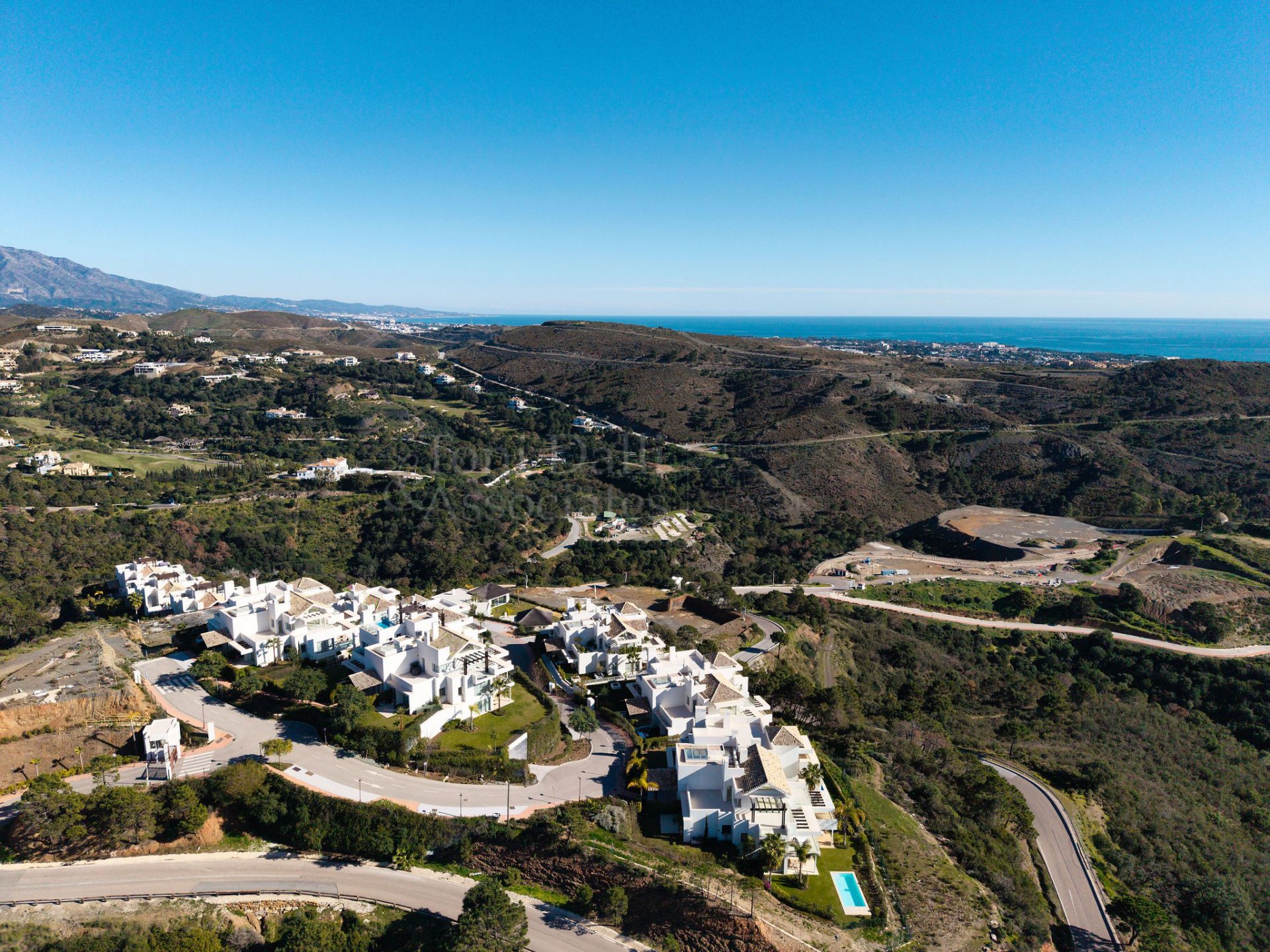 Duplex in Marbella Club Hills, Benahavis