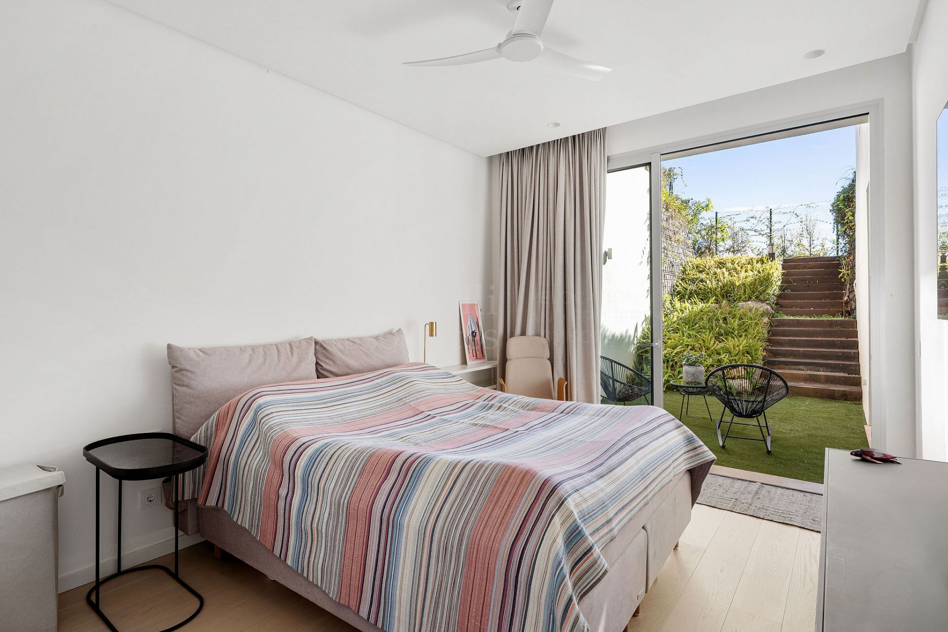 Duplex in Marbella Club Hills, Benahavis