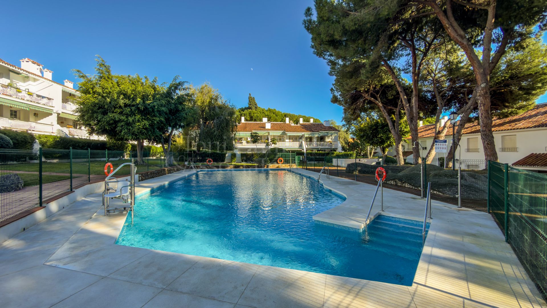 Ground Floor Apartment in Marbella Golden Mile, Marbella