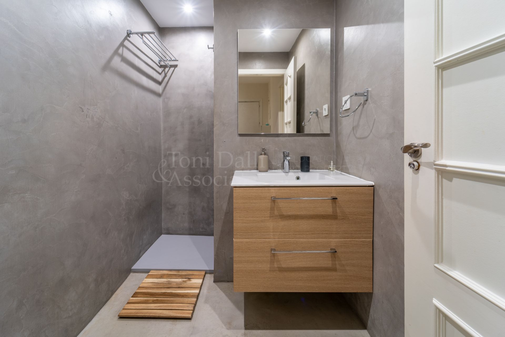 Ground Floor Apartment in Marbella Golden Mile, Marbella