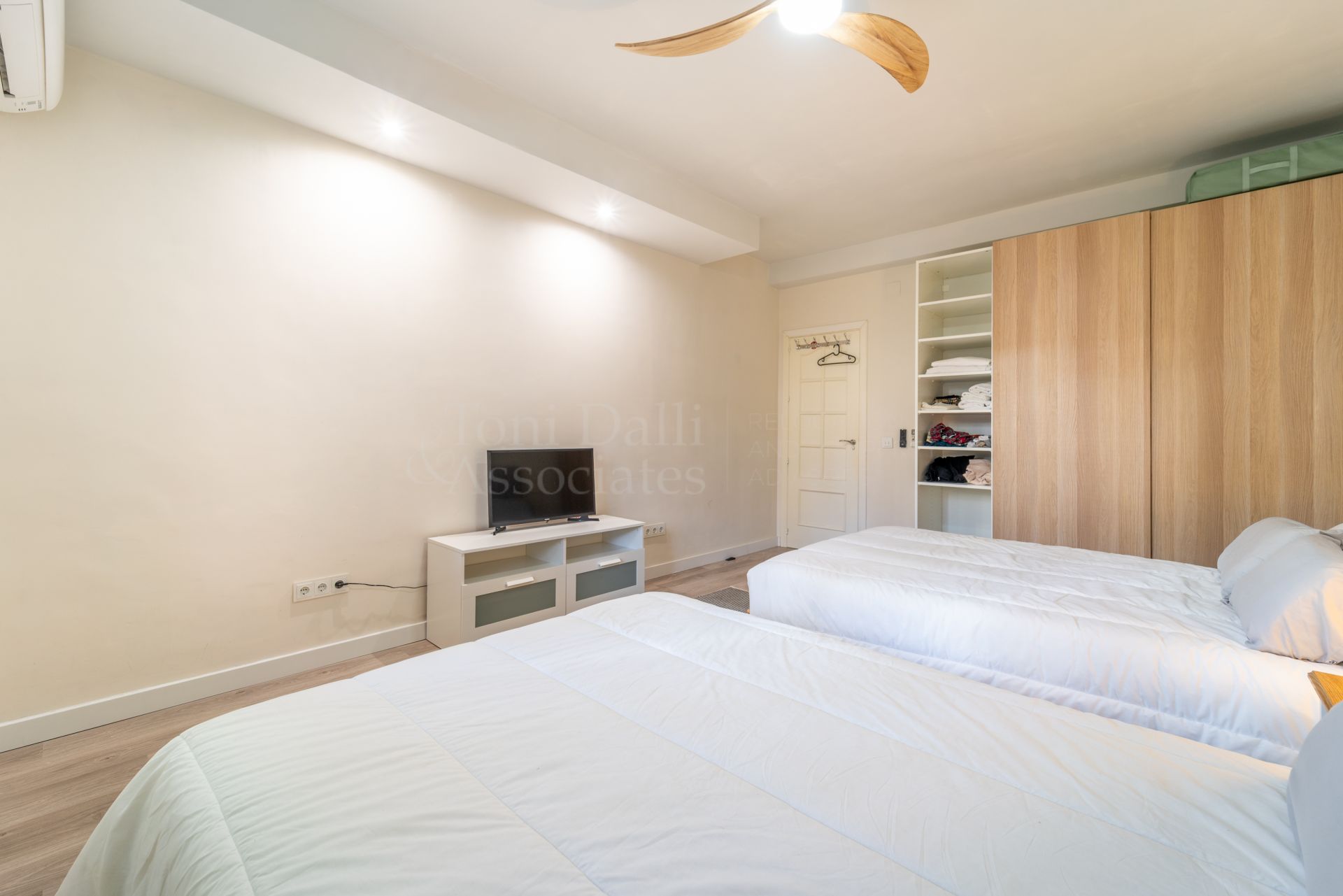 Ground Floor Apartment in Marbella Golden Mile, Marbella